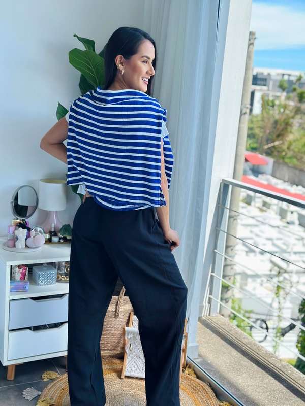 Sweater azul perfecto para un fresco y · vista 2