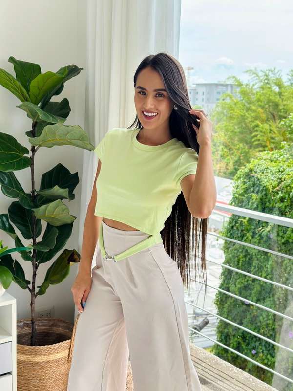 Blusa verde pastel nos encanta el detalle · vista 1