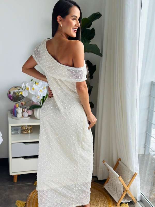 Maxi vestido beige divino vean los detalles · vista 2